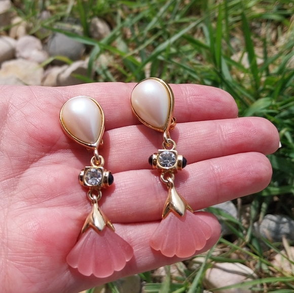 Richelueu Gold and Pink Drop Clips - Picture 10 of 10